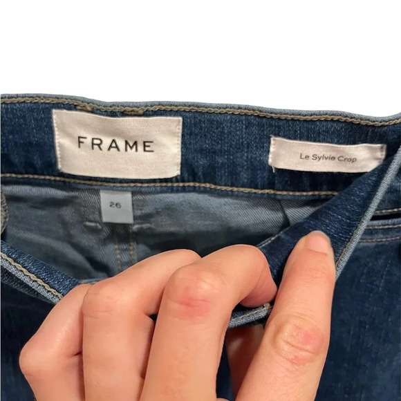 👖✨ FRAME Le Sylvie Crop Jeans Dark Wash Size 26 ✨👖 - Picture 3 of 5